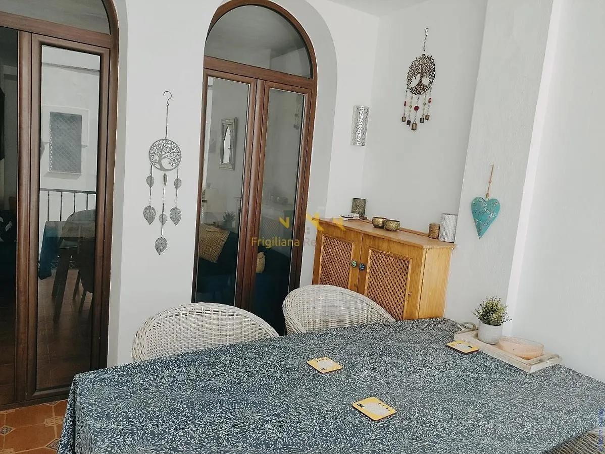 Lovely 2 Bedroomed Apartment With Pool Frigiliana